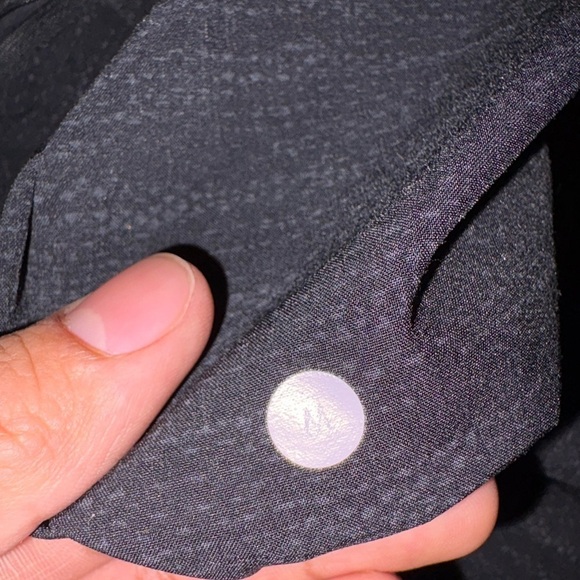 Lululemon T.H.E. Short *Linerless 9" - Picture 5 of 8